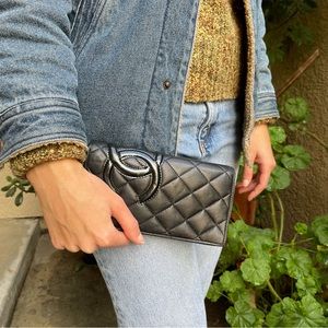 Black/pink Chanel leather large wallet